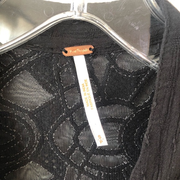 FREE PEOPLE Canyon Rose Embroidered Boho Hi Lo Blouse Black S Whimsigoth Grunge - Picture 6 of 11